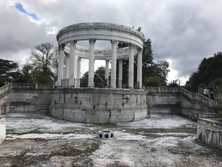 IMG 0094 gazebo construction 768x576